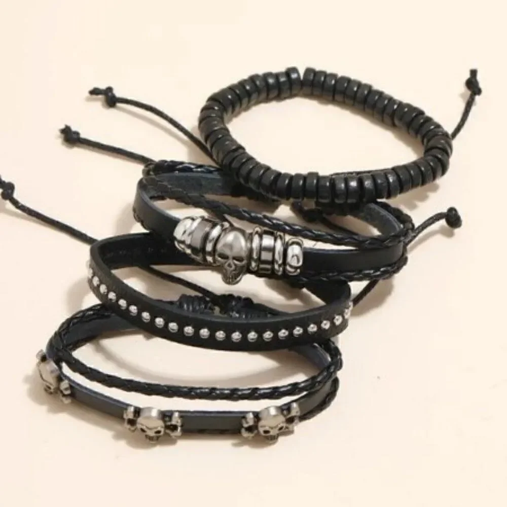 BLACK LEATHER SKULL BRACELET SET